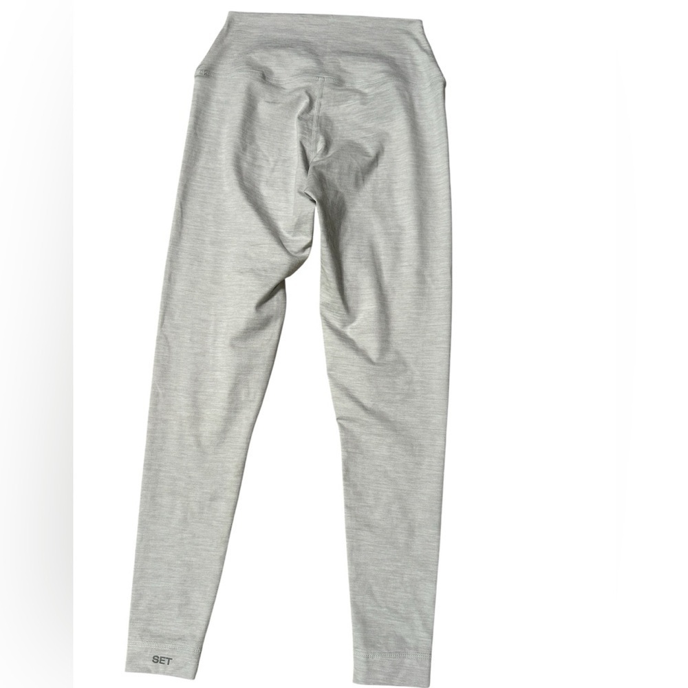 SET Active | FormCloud Light Gray High-Waisted Leggings, Size Small - Picture 3 of 10
